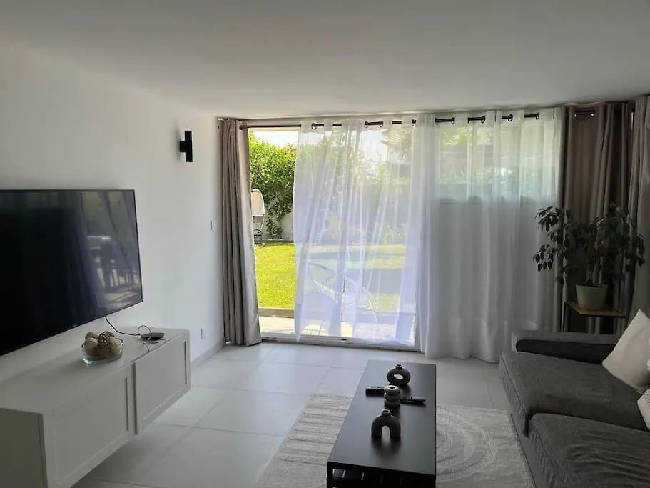 Apartment Appartement En Rdj De Maison Savigny-sur-Orge France