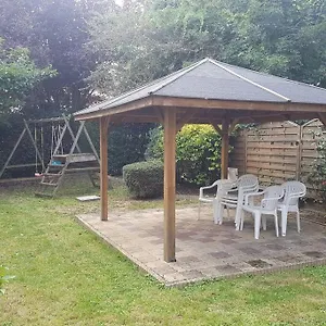 Hébergement de vacances Dépendance Privative Avec Jardin à 22 Mn De Paris, Savigny-sur-Orge