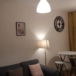 Appartement Le Petit Savigny- Proche D'orly, Savigny-sur-Orge